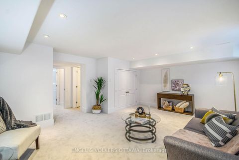 Photo 17 at 105 Montauk Pvt, Nepean (Carleton Heights), Ottawa