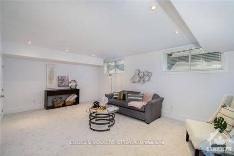 Photo 19 at 105 Montauk Pvt, Nepean (Carleton Heights), Ottawa
