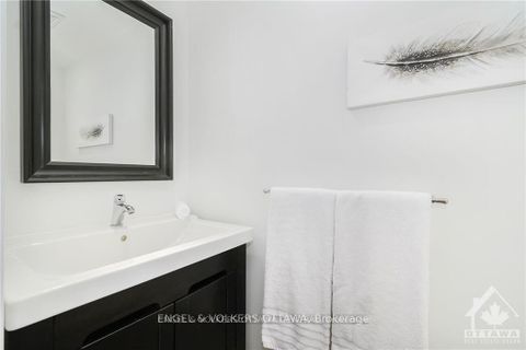 Photo 20 at 105 Montauk Pvt, Nepean (Carleton Heights), Ottawa