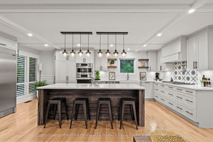 Photo 6 at 21 Revol Road, Nepean (Merivale Gardens), Ottawa