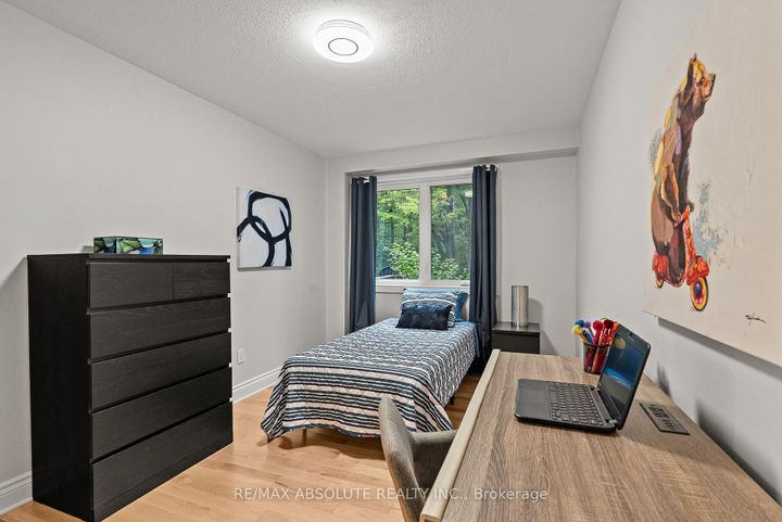 Photo 26 at 21 Revol Road, Nepean (Merivale Gardens), Ottawa