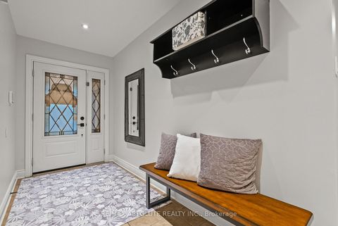 Photo 2 at 21 Revol Road, Nepean (Merivale Gardens), Ottawa