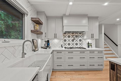 Photo 8 at 21 Revol Road, Nepean (Merivale Gardens), Ottawa
