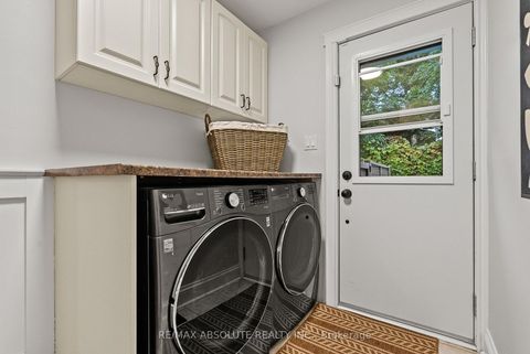 Photo 11 at 21 Revol Road, Nepean (Merivale Gardens), Ottawa