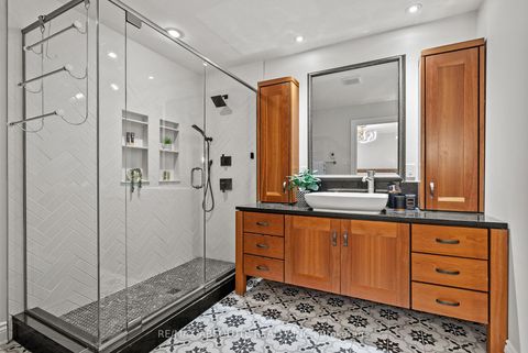 Photo 17 at 21 Revol Road, Nepean (Merivale Gardens), Ottawa