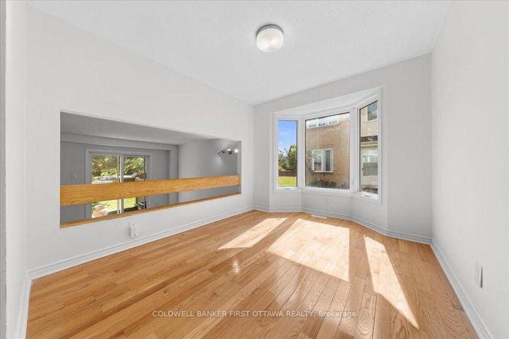 Photo 10 at 2F CASTLEBROOK Lane, Nepean (Centrepointe), Ottawa