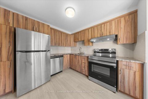 Photo 7 at 2F CASTLEBROOK Lane, Nepean (Centrepointe), Ottawa