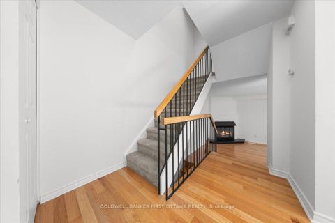 Photo 9 at 2F CASTLEBROOK Lane, Nepean (Centrepointe), Ottawa