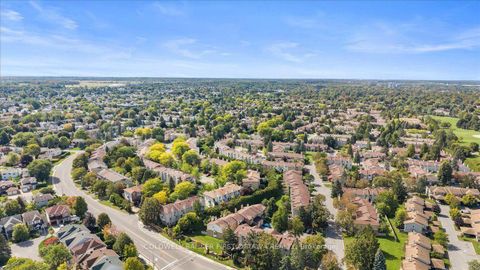 Photo 33 at 2F CASTLEBROOK Lane, Nepean (Centrepointe), Ottawa