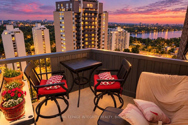 Photo 2 at 2505 - 900 Dynes Road N, Nepean (Carleton Square), Ottawa