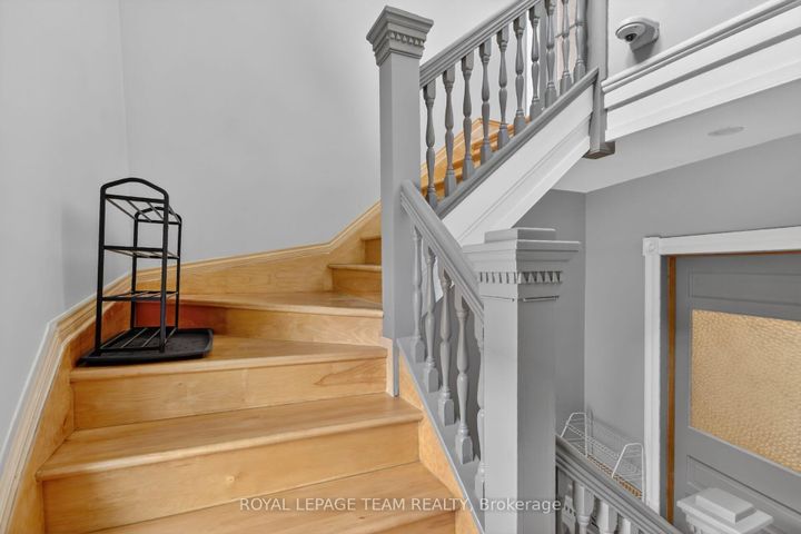 Photo 8 at 64 Delaware Avenue, Ottawa Centre/Golden Triangle, Ottawa