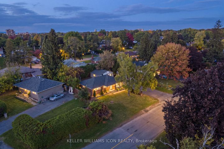 Photo 34 at 103 Harris Place, Nepean (Meadowlands/St. Claire Gardens), Ottawa