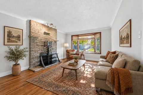 Photo 4 at 103 Harris Place, Nepean (Meadowlands/St. Claire Gardens), Ottawa