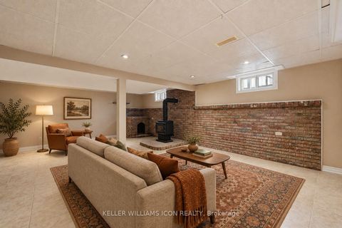 Photo 24 at 103 Harris Place, Nepean (Meadowlands/St. Claire Gardens), Ottawa