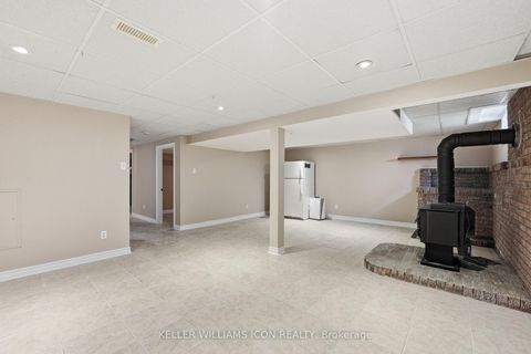 Photo 26 at 103 Harris Place, Nepean (Meadowlands/St. Claire Gardens), Ottawa
