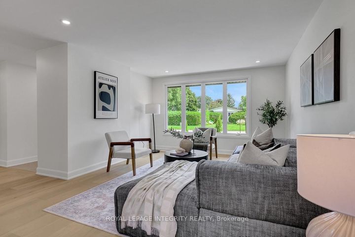 Photo 11 at 8 Brian Crescent, Nepean (Bruce Farm/Graham Park/Qualicum/Bellands), Ottawa