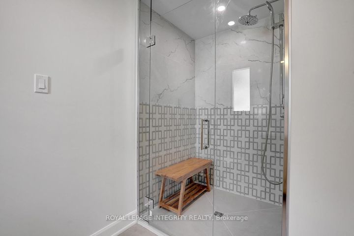 Photo 20 at 8 Brian Crescent, Nepean (Bruce Farm/Graham Park/Qualicum/Bellands), Ottawa