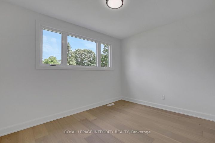 Photo 28 at 8 Brian Crescent, Nepean (Bruce Farm/Graham Park/Qualicum/Bellands), Ottawa