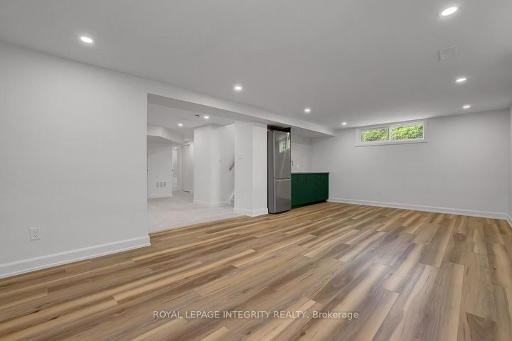 Photo 32 at 8 Brian Crescent, Nepean (Bruce Farm/Graham Park/Qualicum/Bellands), Ottawa