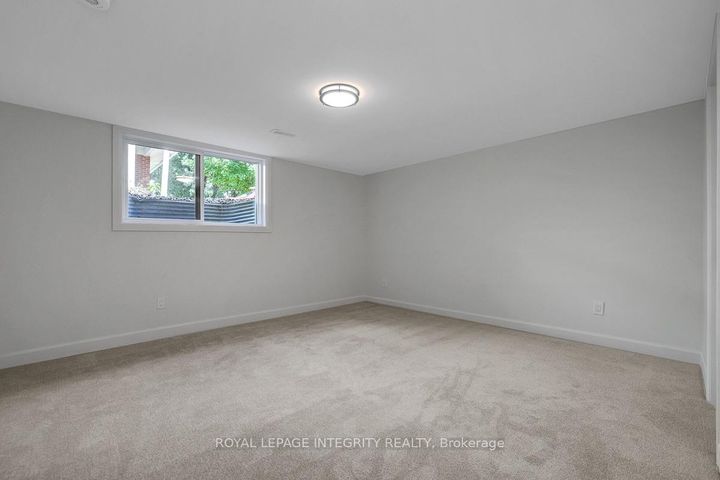 Photo 36 at 8 Brian Crescent, Nepean (Bruce Farm/Graham Park/Qualicum/Bellands), Ottawa