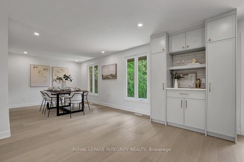Photo 13 at 8 Brian Crescent, Nepean (Bruce Farm/Graham Park/Qualicum/Bellands), Ottawa