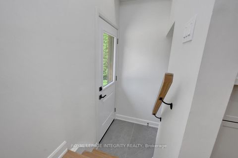 Photo 31 at 8 Brian Crescent, Nepean (Bruce Farm/Graham Park/Qualicum/Bellands), Ottawa