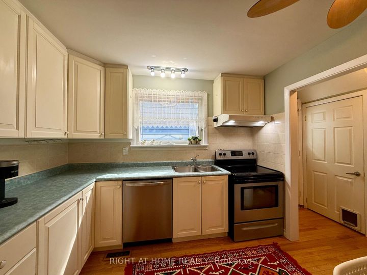 Photo 14 at 43 Wessex Road, Nepean (On the Green), Ottawa