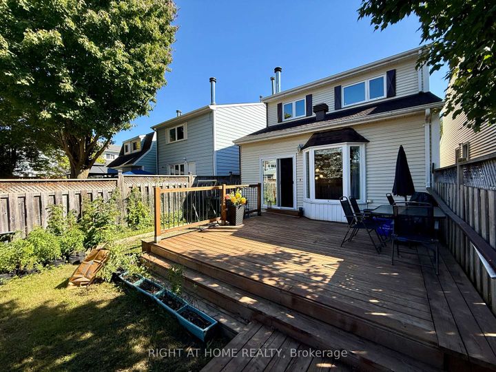 Photo 31 at 43 Wessex Road, Nepean (On the Green), Ottawa