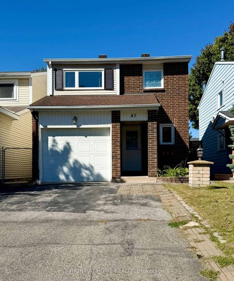 Photo 1 at 43 Wessex Road, Nepean (On the Green), Ottawa
