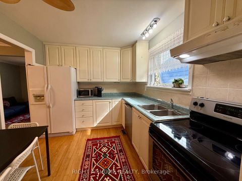 Photo 15 at 43 Wessex Road, Nepean (On the Green), Ottawa