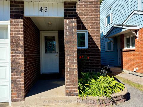 Photo 33 at 43 Wessex Road, Nepean (On the Green), Ottawa