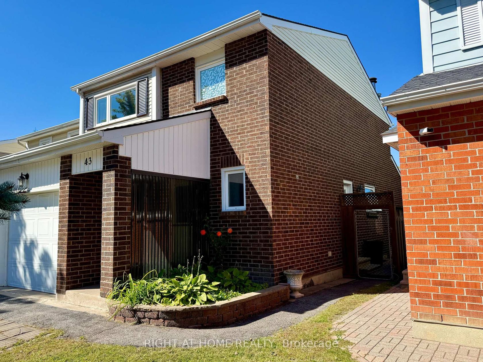 43 Wessex Road, Nepean (On the Green), Ottawa 