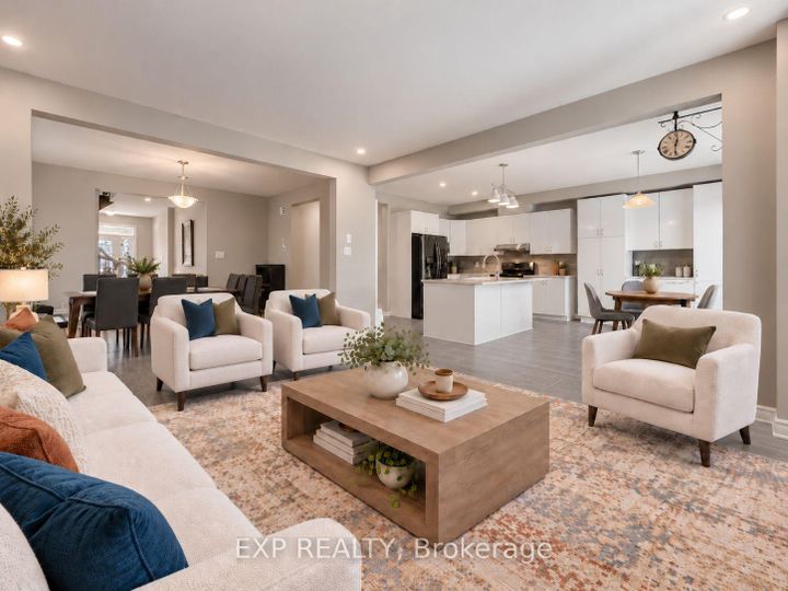 Photo 6 at 719 Cashmere Terrace, Nepean (Heritage Park), Ottawa