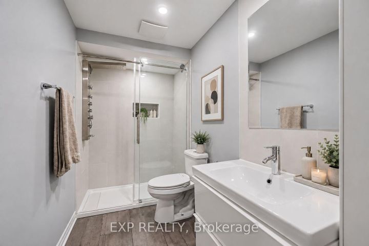 Photo 33 at 719 Cashmere Terrace, Nepean (Heritage Park), Ottawa