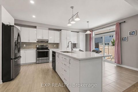 Photo 10 at 719 Cashmere Terrace, Nepean (Heritage Park), Ottawa