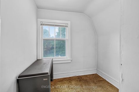 Photo 12 at 9 Geneva Street, Ottawa West, Ottawa