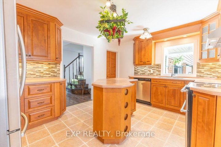 Photo 6 at 5410 Old Richmond Road, Nepean (Fallowfield), Ottawa