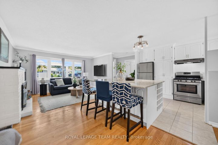 Photo 8 at 21 Elterwater Avenue, Nepean (Crystal Beach), Ottawa