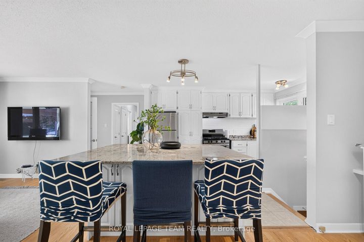 Photo 10 at 21 Elterwater Avenue, Nepean (Crystal Beach), Ottawa
