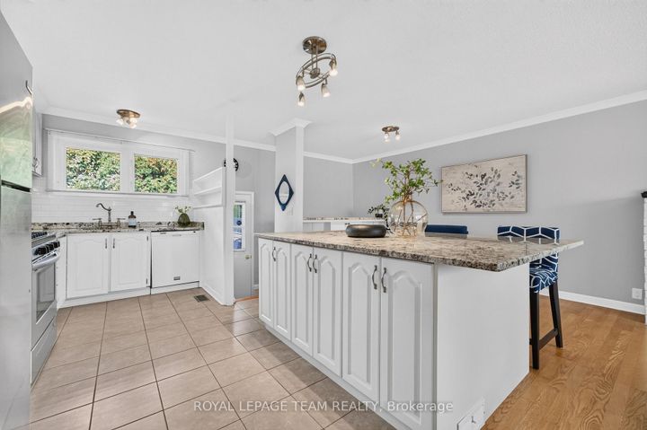 Photo 13 at 21 Elterwater Avenue, Nepean (Crystal Beach), Ottawa