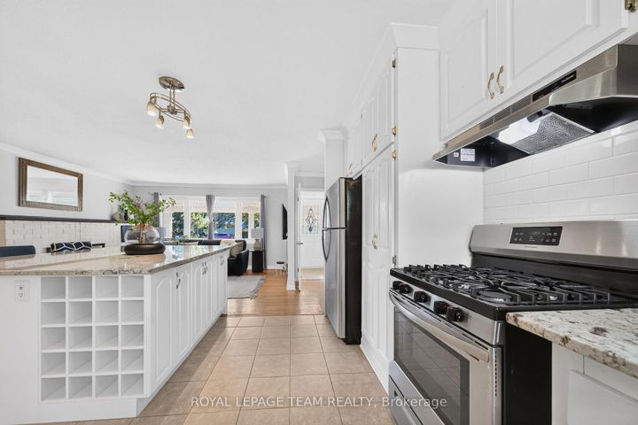Photo 15 at 21 Elterwater Avenue, Nepean (Crystal Beach), Ottawa