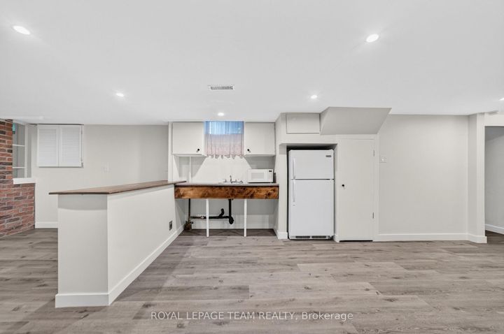 Photo 23 at 21 Elterwater Avenue, Nepean (Crystal Beach), Ottawa