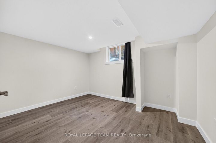 Photo 24 at 21 Elterwater Avenue, Nepean (Crystal Beach), Ottawa