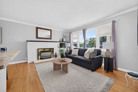 Photo 5 at 21 Elterwater Avenue, Nepean (Crystal Beach), Ottawa