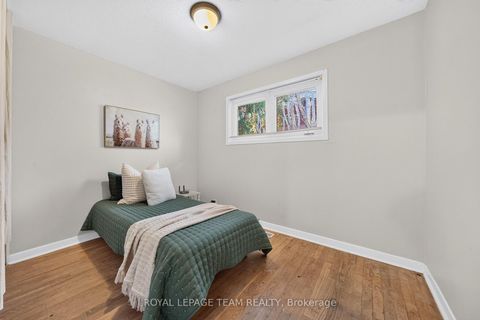 Photo 18 at 21 Elterwater Avenue, Nepean (Crystal Beach), Ottawa