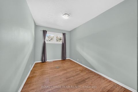 Photo 19 at 21 Elterwater Avenue, Nepean (Crystal Beach), Ottawa