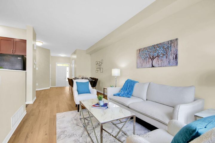 Photo 4 at 152 Calaveras Avenue, Nepean (Longfields), Ottawa