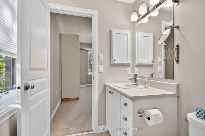 Photo 20 at C - 34 Tadley Private, Nepean (Longfields), Ottawa