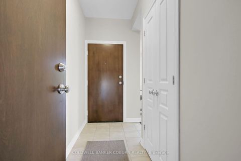 Photo 2 at C - 34 Tadley Private, Nepean (Longfields), Ottawa