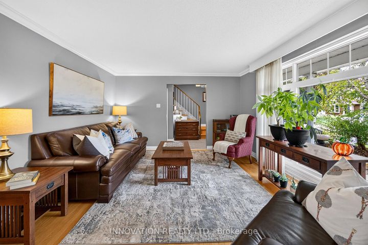 Photo 11 at 11 Welkin Crescent, Nepean (Borden Farm/Stewart Farm/Carleton Heights/Parkwood Hills), Ottawa